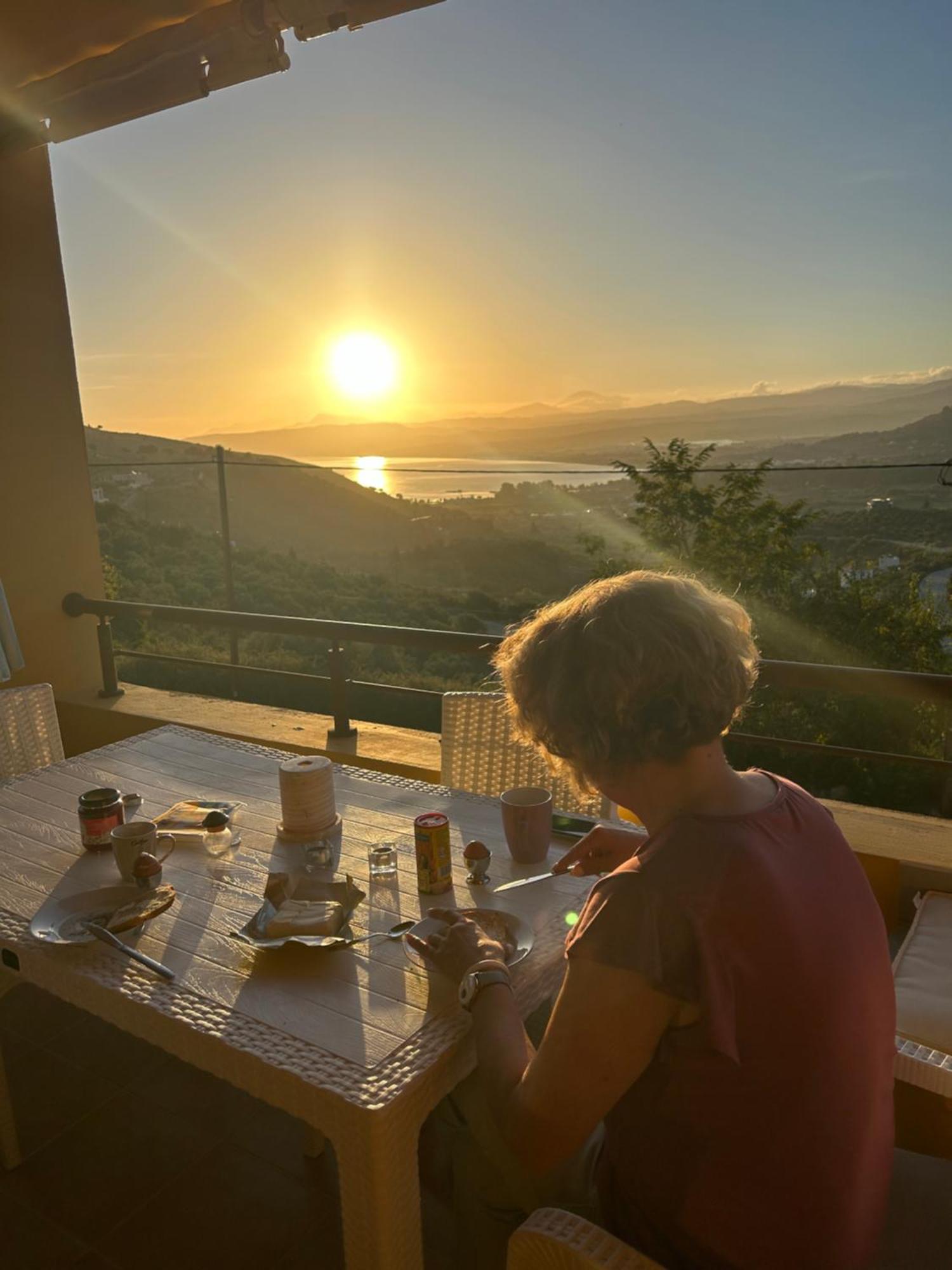 Apartamento Grosses Haus Mit Traumhaftem Ausblick Georgioupoli Exterior foto